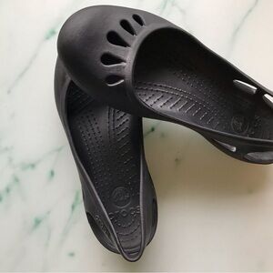 Crocs black sling back Mary Jane style shoes size 9